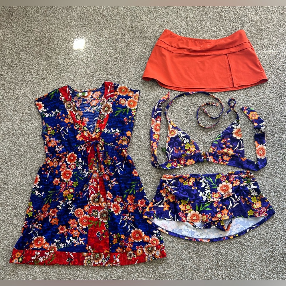 BECCA 4 Pc Navy Floral Bikini/Coverups (S)